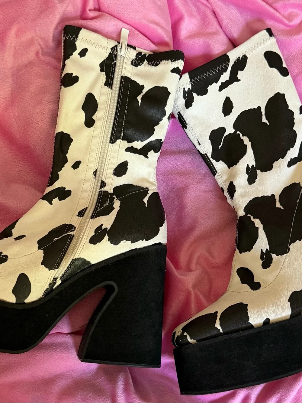 Source Unknown Black & White Cow Print Platform Ankle Boots